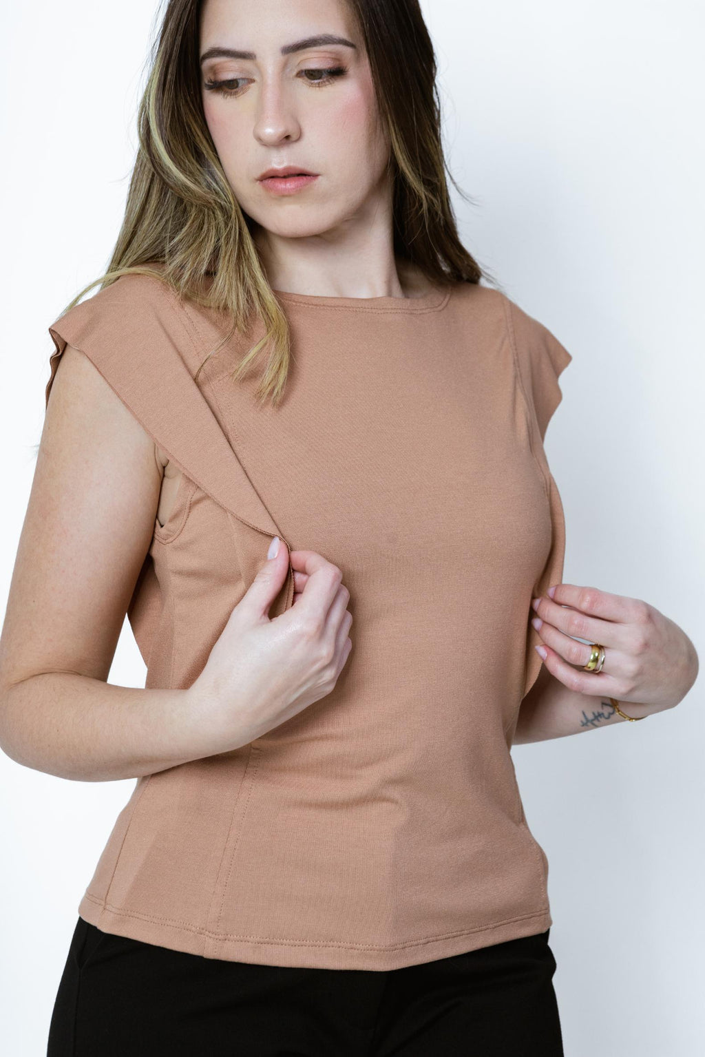 Regata Acinturada Babado Nina